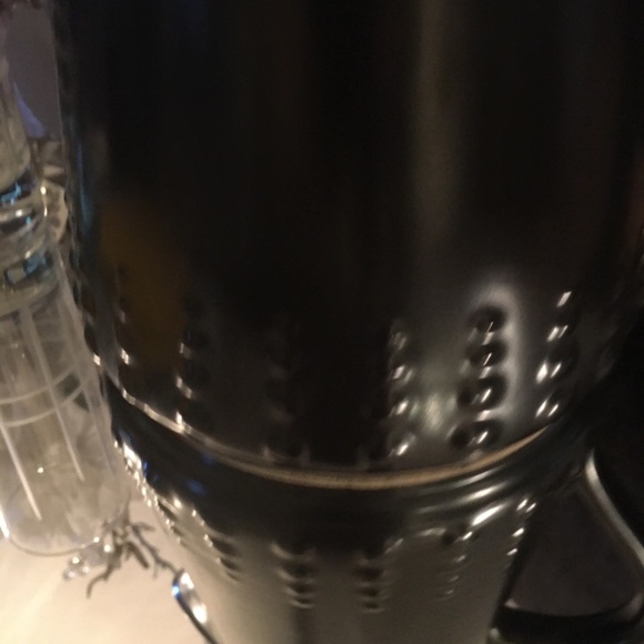 American Atlier Black Pearl pitcher - Picture 5 of 8